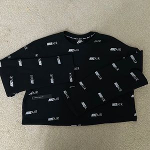 cropped nike crewneck